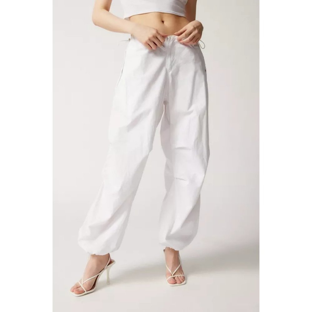 UO iets frans... White Balloon Cargo Pants Size XS